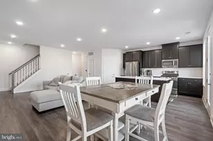 43376 Farringdon Sq, Broadlands, VA 20148 - Photo 9