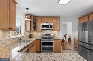 43960 Bidwell Ct, Ashburn, VA 20147 - Photo 13