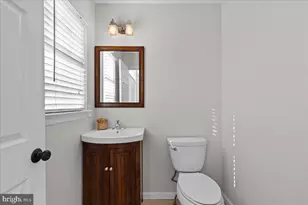 43960 Bidwell Ct, Ashburn, VA 20147 - Photo 7