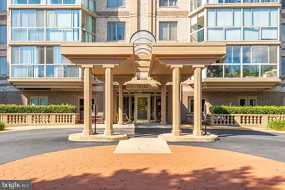 19385 Cypress Ridge Terrace #514, Leesburg, VA 20176 - Photo 3