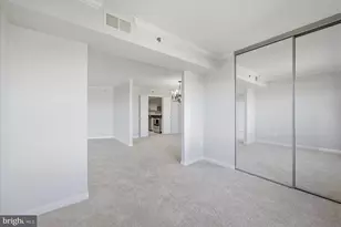 19385 Cypress Ridge Terrace, Leesburg, VA 20176 - Photo 19