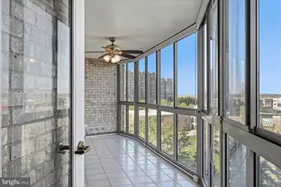 19385 Cypress Ridge Terrace, Leesburg, VA 20176 - Photo 33