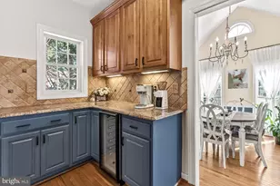 21027 Forest Highlands Ct, Ashburn, VA 20147 - Photo 9