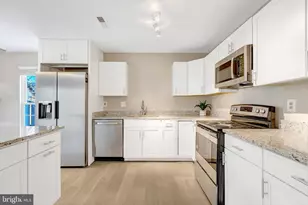 829 Smartts Ln NE, Leesburg, VA 20176 - Photo 7