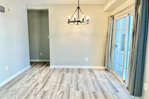 25340 Lake Mist Square, Chantilly, VA 20152 - Photo 5