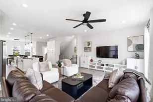 22801 Tawny Pne Sq, Brambleton, VA 20148 - Photo 1