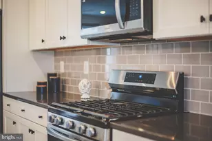 22801 Tawny Pne Sq, Brambleton, VA 20148 - Photo 21