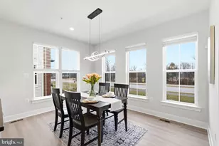 22801 Tawny Pne Sq, Brambleton, VA 20148 - Photo 31