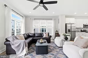 22801 Tawny Pne Sq, Brambleton, VA 20148 - Photo 17