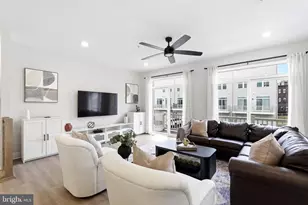 22801 Tawny Pne Sq, Brambleton, VA 20148 - Photo 13