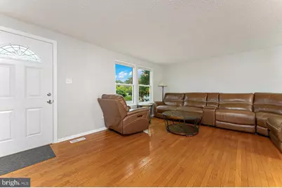 223 Laura Anne Court, Sterling, VA 20164 - Photo 5