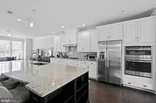 22597 Windsor Locks Square, Ashburn, VA 20148 - Photo 9