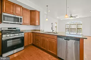 25928 Racing Sun Dr, Aldie, VA 20105 - Photo 3