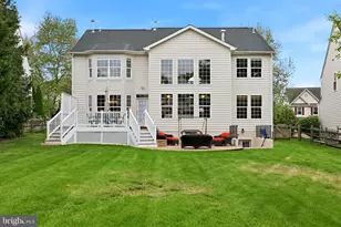 708 Vermillion Dr NE, Leesburg, VA 20176 - Photo 9