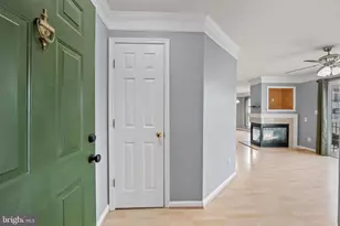 46966 Courtyard Sq, Sterling, VA 20164 - Photo 3