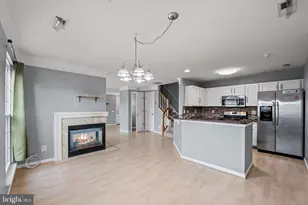 46966 Courtyard Sq, Sterling, VA 20164 - Photo 17