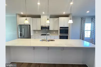 42589 Burbank Terrace, Sterling, VA 20166 - Photo 9