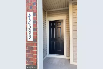42589 Burbank Terrace, Sterling, VA 20166 - Photo 3
