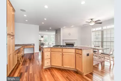 25813 Mews Terrace, Chantilly, VA 20152 - Photo 25