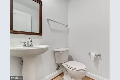 25813 Mews Terrace, Chantilly, VA 20152 - Photo 17