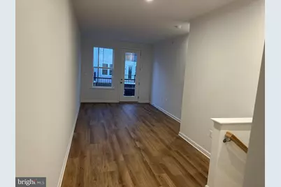 20871 Murry Falls Terrace #197, Ashburn, VA 20147 - Photo 9