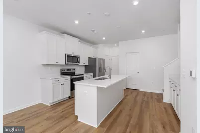 20867 Murry Falls Terrace #195, Ashburn, VA 20147 - Photo 7