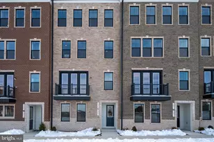 20867 Murry Fls Ter, Ashburn, VA 20147 - Photo 3