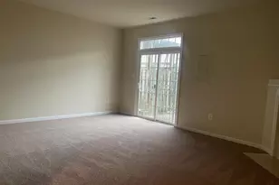 24693 Kings Canyon Square, Aldie, VA 20105 - Photo 9