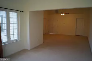 25575 America Square, Chantilly, VA 20152 - Photo 23