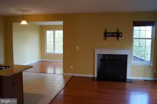 25575 America Square, Chantilly, VA 20152 - Photo 11