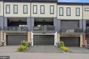 20301 Savin Hill Dr, Ashburn, VA 20147 - Photo 35