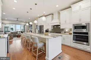 20301 Savin Hill Dr, Ashburn, VA 20147 - Photo 9