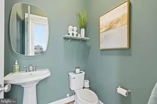 20301 Savin Hill Dr, Ashburn, VA 20147 - Photo 23