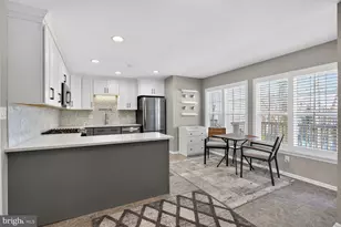 21049 Semblance Dr, Sterling, VA 20164 - Photo 11