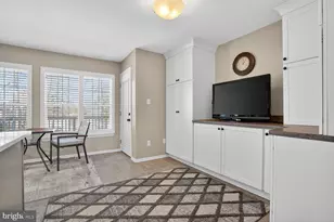 21049 Semblance Dr, Sterling, VA 20164 - Photo 13