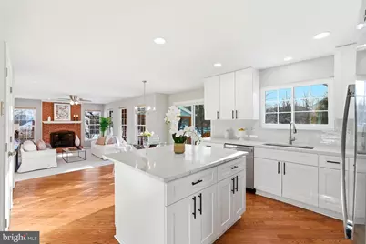 613 Brian Thomas Court SE, Leesburg, VA 20175 - Photo 17