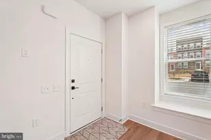 19820 Lavender Dust Sq, Ashburn, VA 20147 - Photo 3