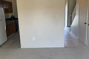 22319 Mayfield Sq, Sterling, VA 20164 - Photo 17