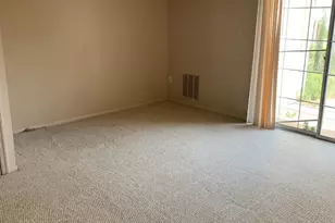 22319 Mayfield Sq, Sterling, VA 20164 - Photo 13