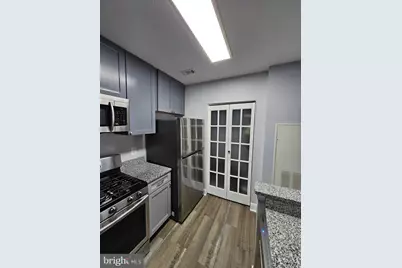 20332 Beechwood Terrace #300, Ashburn, VA 20147 - Photo 5