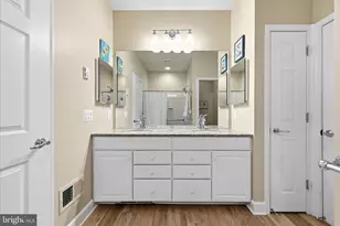 44397 Oakmont Manor Square, Ashburn, VA 20147 - Photo 15