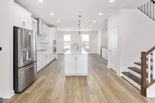 44588 Strabane Ter, Ashburn, VA 20147 - Photo 5