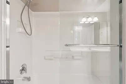 19355 Cypress Ridge Terrace #320, Leesburg, VA 20176 - Photo 31