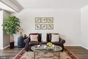 19355 Cypress Ridge Terrace, Leesburg, VA 20176 - Photo 5