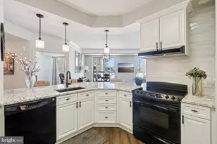 19355 Cypress Ridge Terrace, Leesburg, VA 20176 - Photo 11