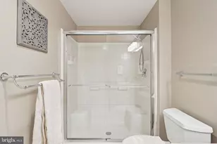 19355 Cypress Ridge Terrace, Leesburg, VA 20176 - Photo 37