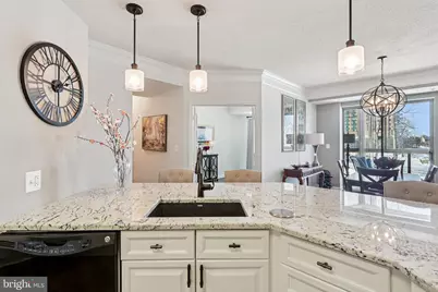 19355 Cypress Ridge Terrace #320, Leesburg, VA 20176 - Photo 13