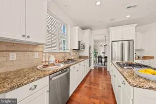 42961 Thornblade Cir, Broadlands, VA 20148 - Photo 11