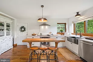 35299 Snickersville Turnpike, Round Hill, VA 20141 - Photo 5