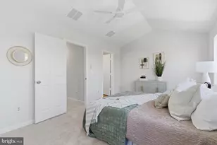 21946 Thompson Square, Sterling, VA 20166 - Photo 17